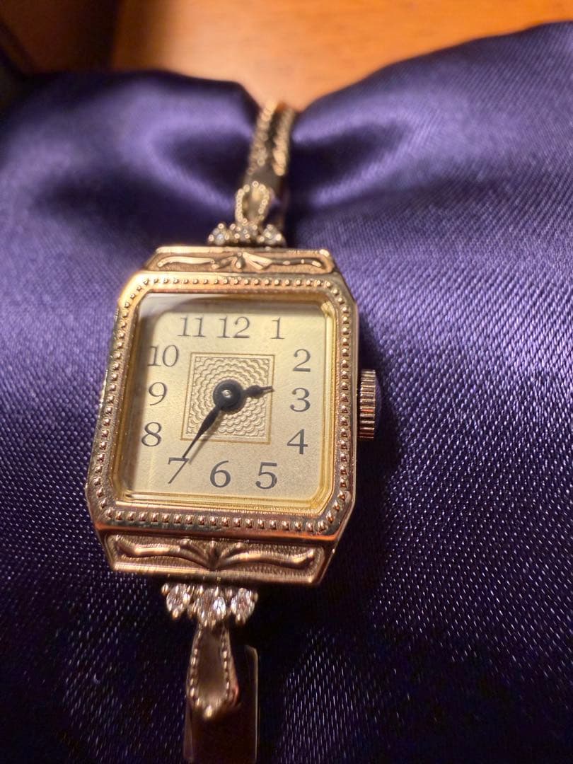 【美品】agete アガット ジュエリーウォッチ K10 ダイヤ