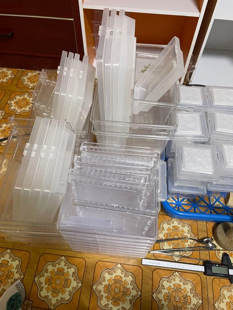 飼育ケース　飼育用品　大量