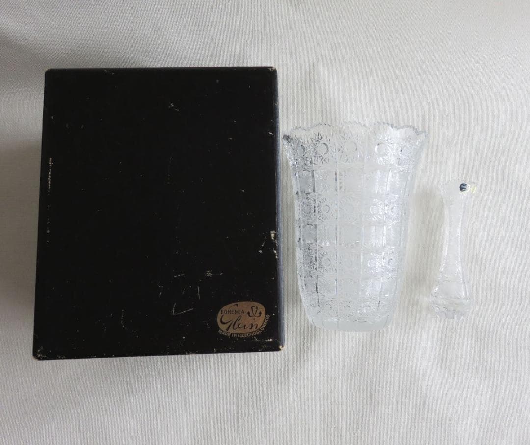 ボヘミアガラス　クリスタル　花瓶　2個セット