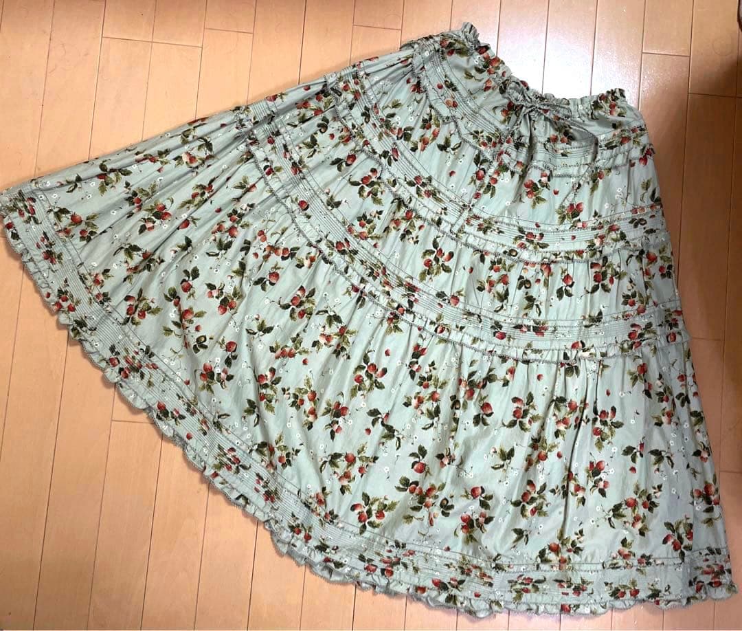 美品　ピンクハウス　いちご　ミディ丈　スカート　グリーン系