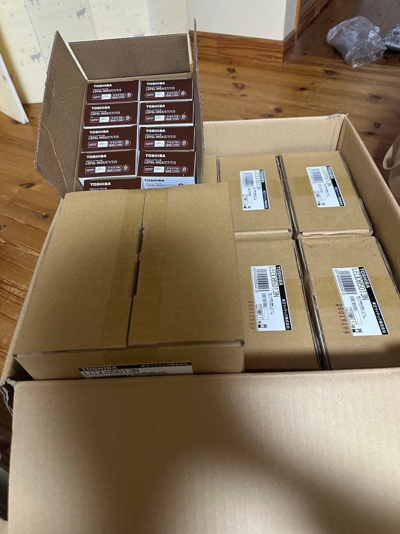 TOSHIBA LEDユニバーサルダウンライト LEDD85013N 9台