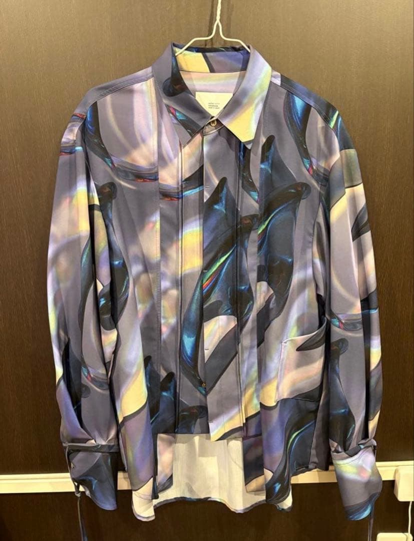 HATRA OYダークシャツ