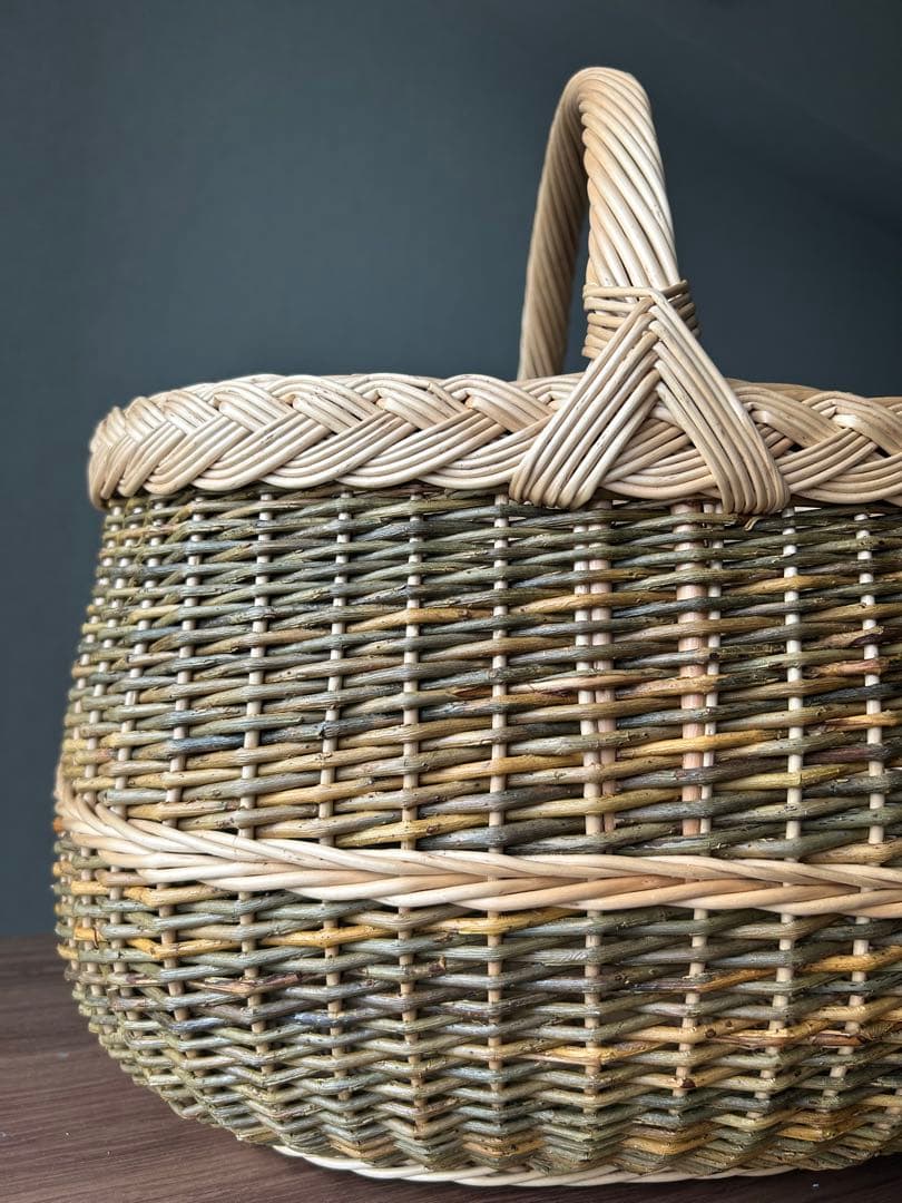 【新品•未使用】ラトビア　バスケット　かご　収納　インテリア　柳