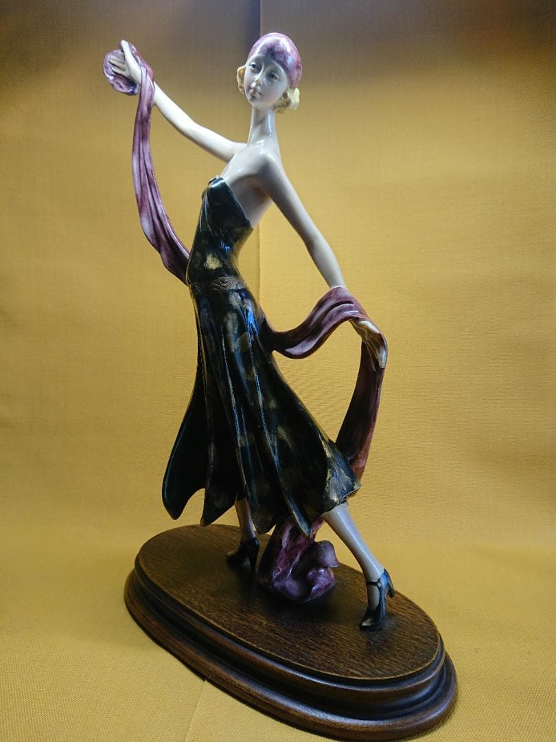【美品】西洋美術　人形　ヨーロッパ　置物　インテリア　工芸品　美術品　A2768