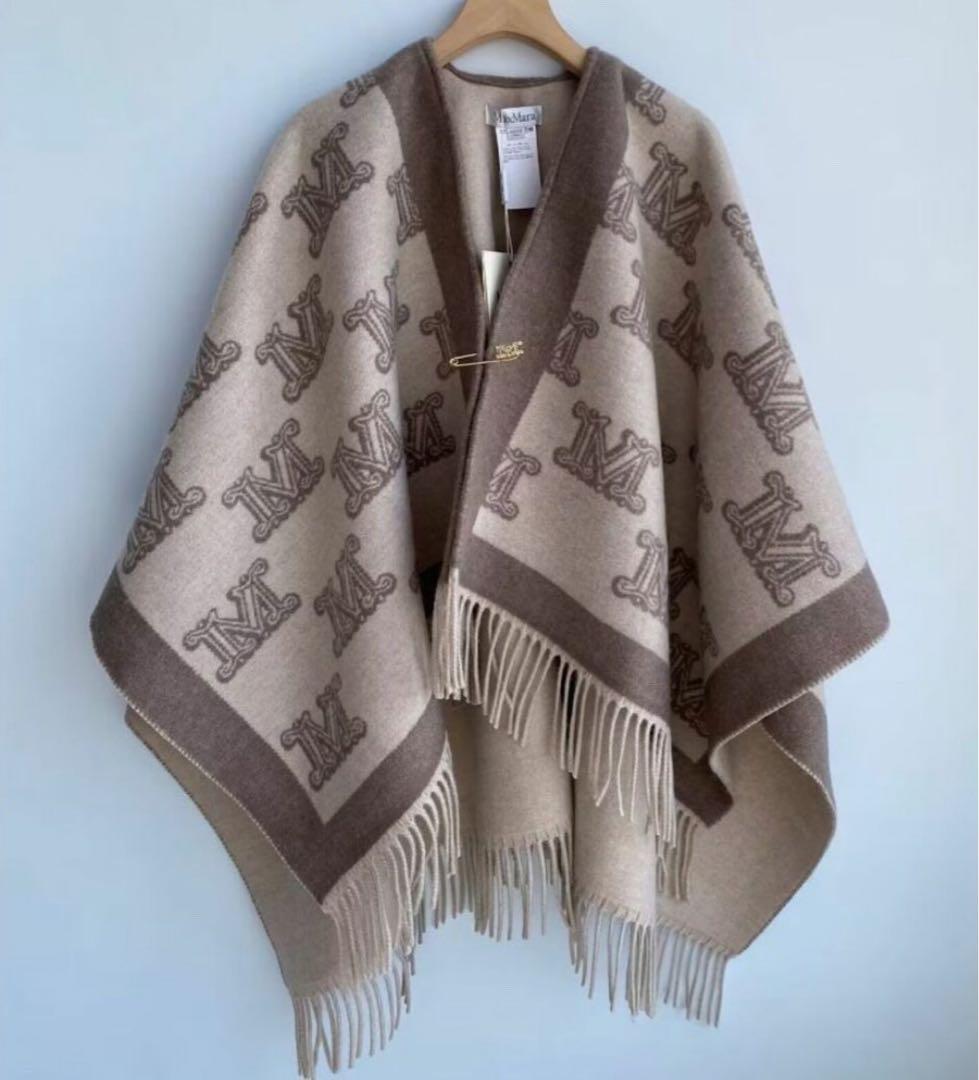 大*生様 Max Mara ベージュ Mロゴ ケープストール フリンジ付き