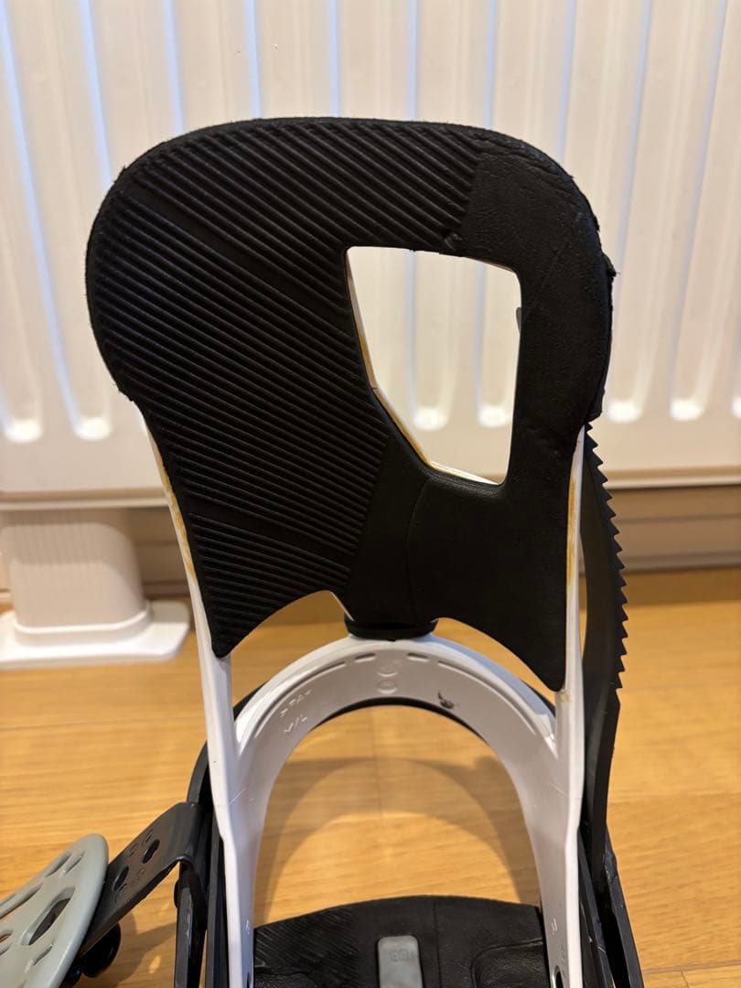 BURTON ビンディング CARTEL MサイズRe:flex 白