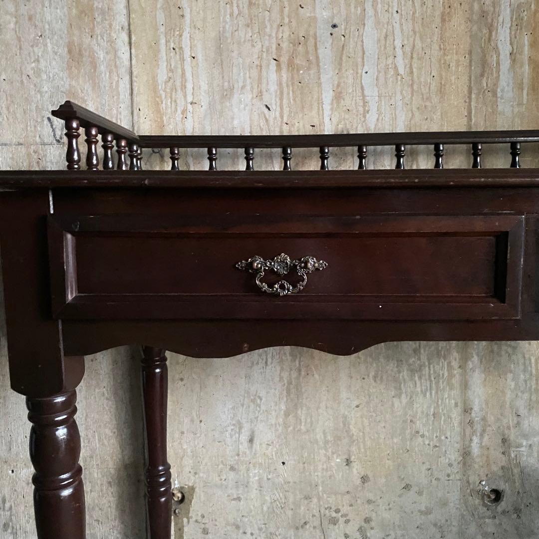 クラシックスタイル　欄干付きデスク　囲い付き机　アンティークレトロ　②