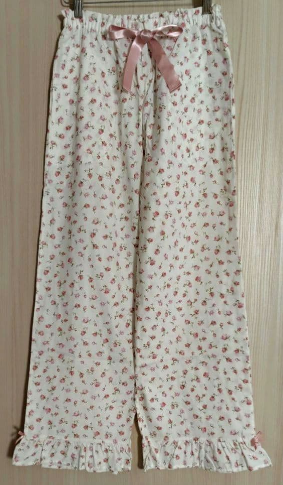 新品・ナルエームーンタン　50／ダブルガーゼ　プティローズ　パジャマ