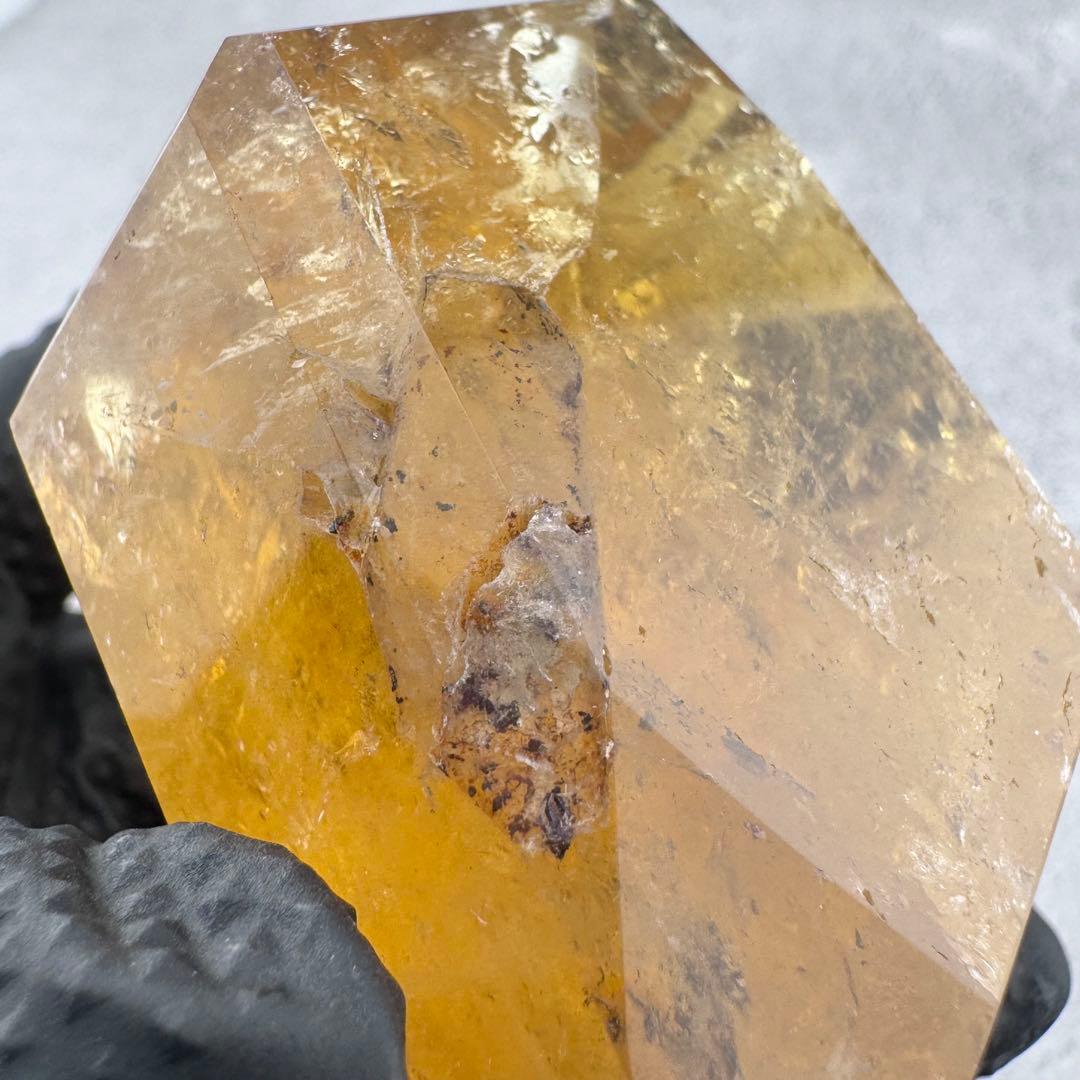 G-171ファントム&虹入り天然シトリンフリーカット原石　天然石　パワーストーン