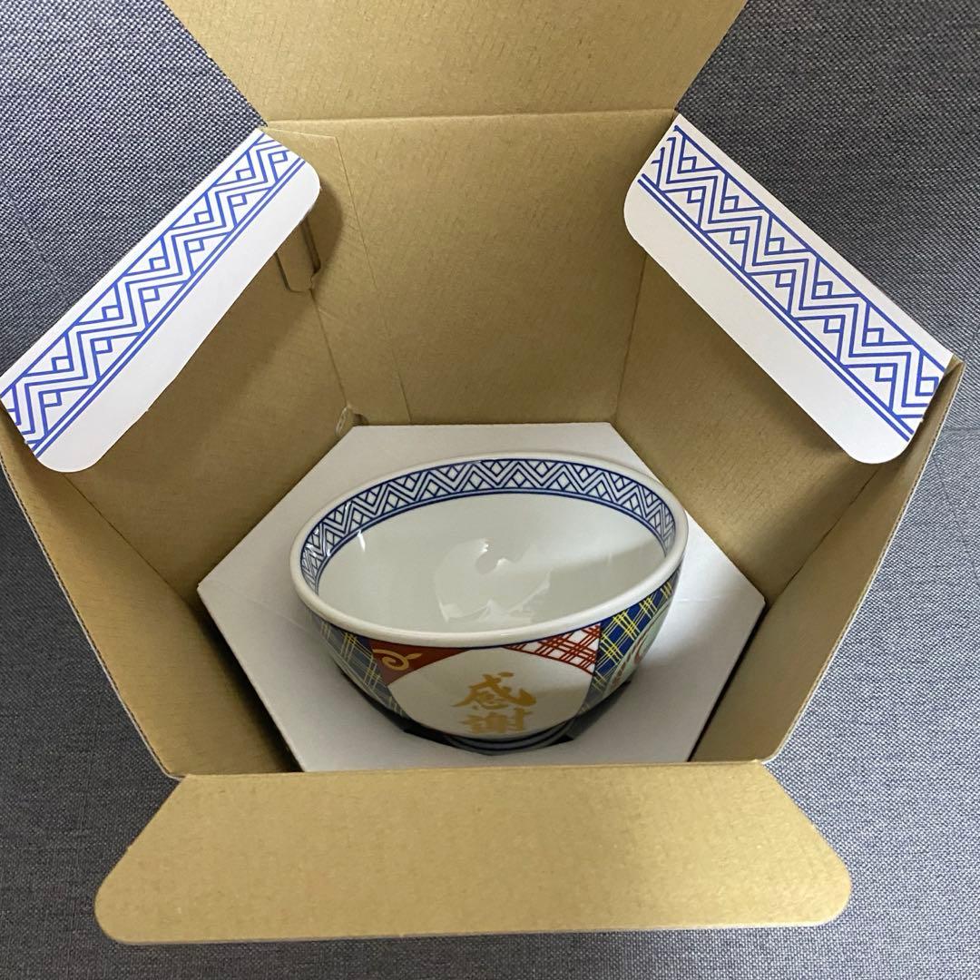 人気の吉野家感謝どんぶり、金茶碗、金湯呑み、レンゲ、箸 吉野家ビッグＢＯＸ入り