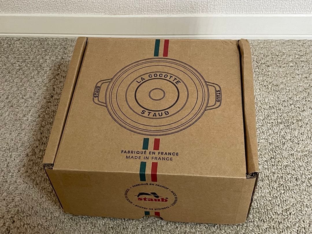 新品未使用　staub ストウブ　ココットラウンドシトロン　18cm