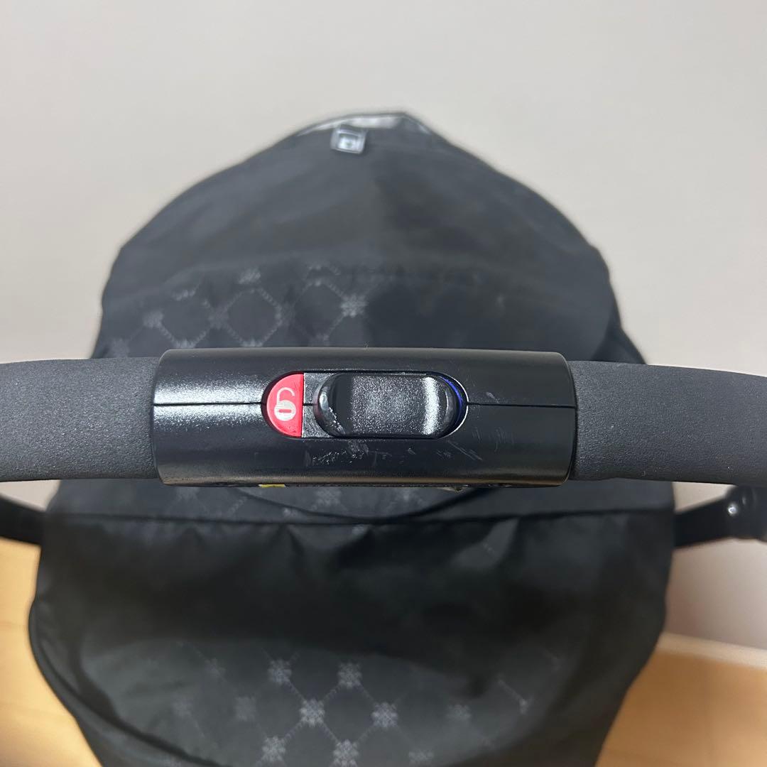 pigeonピジョンA型ベビーカープレミージュノワールダイヤモン黒