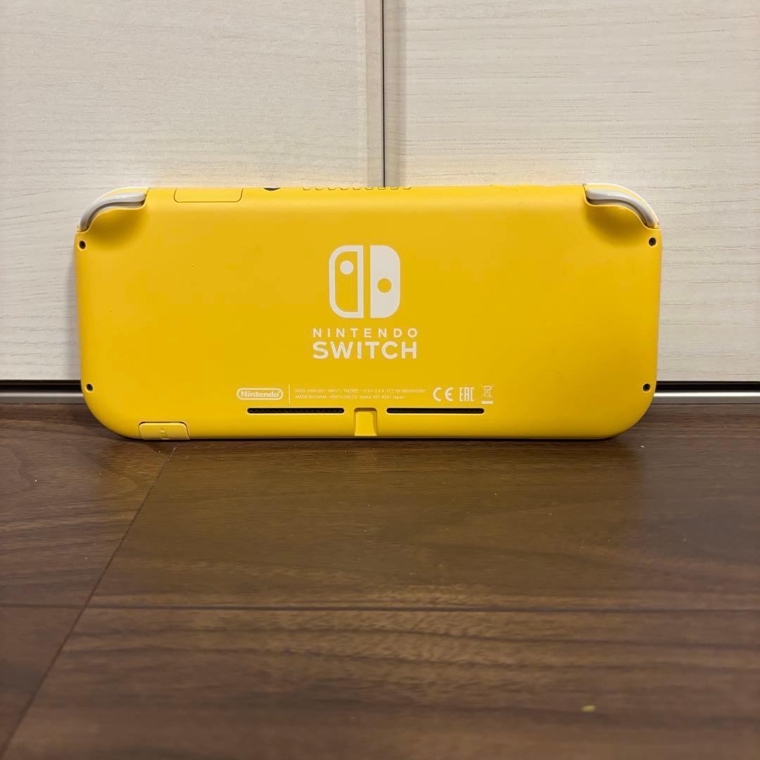週末特価　Nintendo Switch light 　動作確認済み　初期化済み