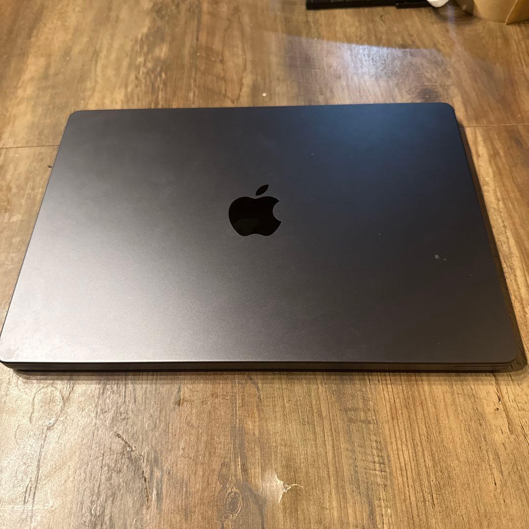 apple2024 MacBookPro 12コアCPU 16コア M4 Pro