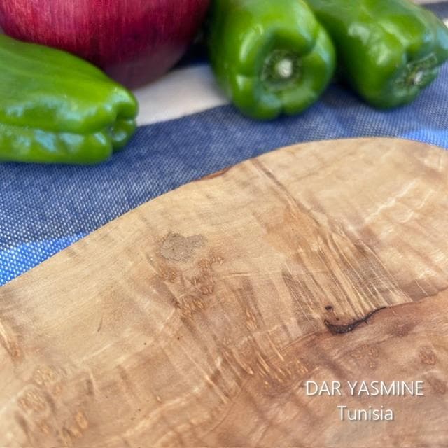 オリーブの木　カッティングボード　持ち手あり　ちょっぴり変形ラケット　約34cm