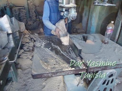 オリーブの木　カッティングボード　持ち手あり　ちょっぴり変形ラケット　約34cm