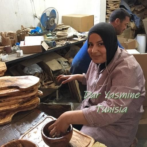 オリーブの木　カッティングボード　持ち手あり　ちょっぴり変形ラケット　約34cm