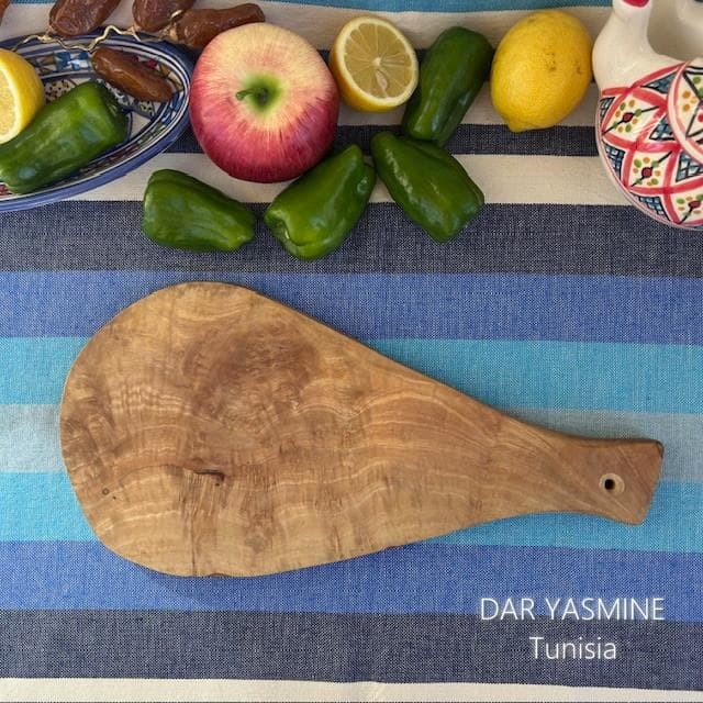 オリーブの木　カッティングボード　持ち手あり　ちょっぴり変形ラケット　約34cm