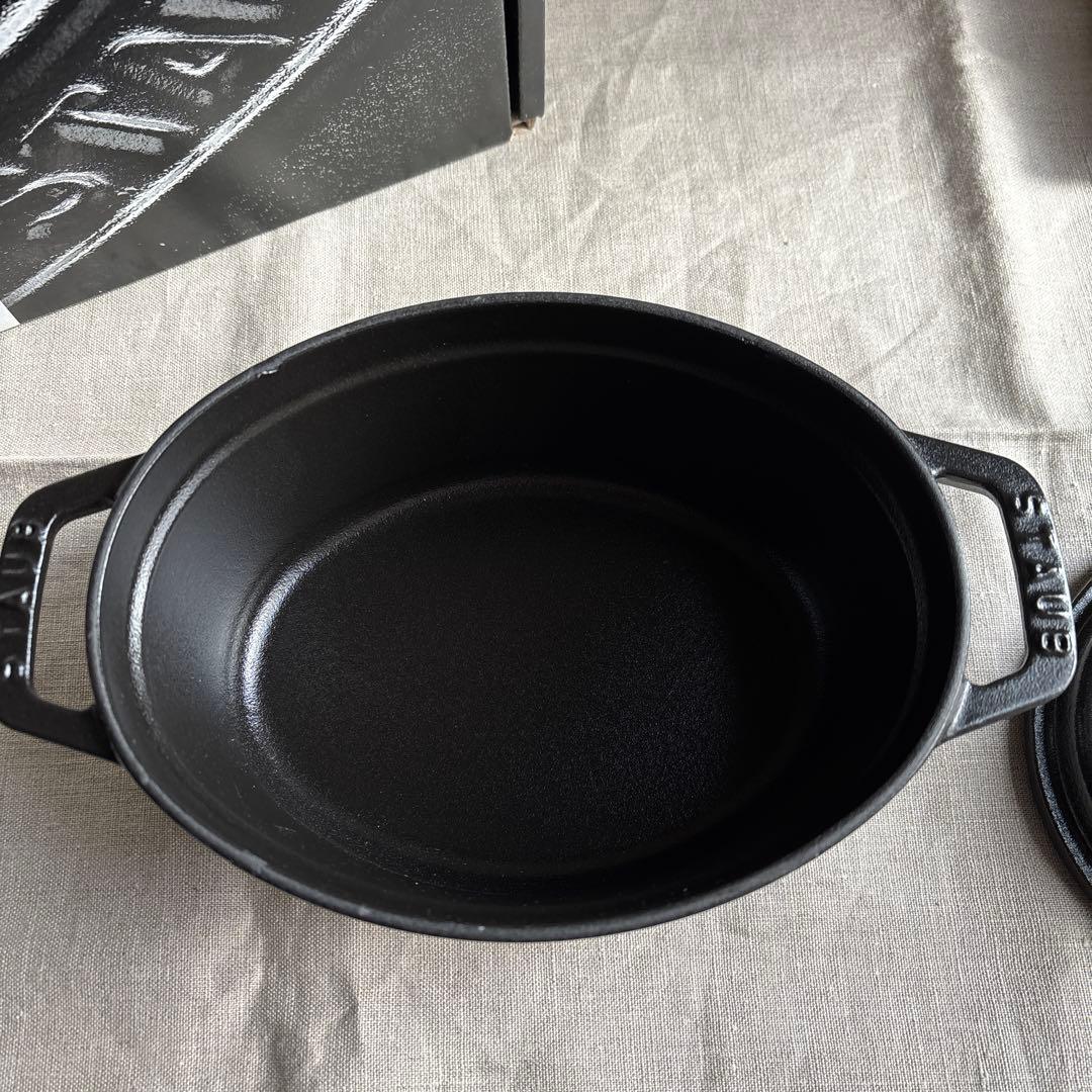 ストウブ 鍋 Staub ピコ・ココット オーバル 17cm