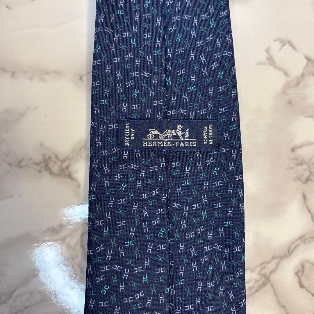 【極美品✨】HERMES ネクタイ　ファソネ　ネイビー　紺　刺繍　ブルー　青　H