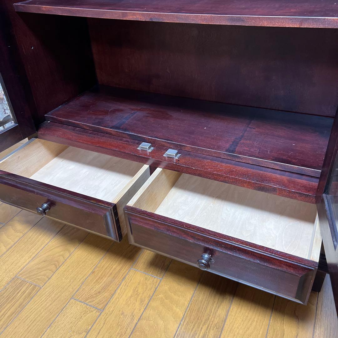 木製ガラス扉キャビネット