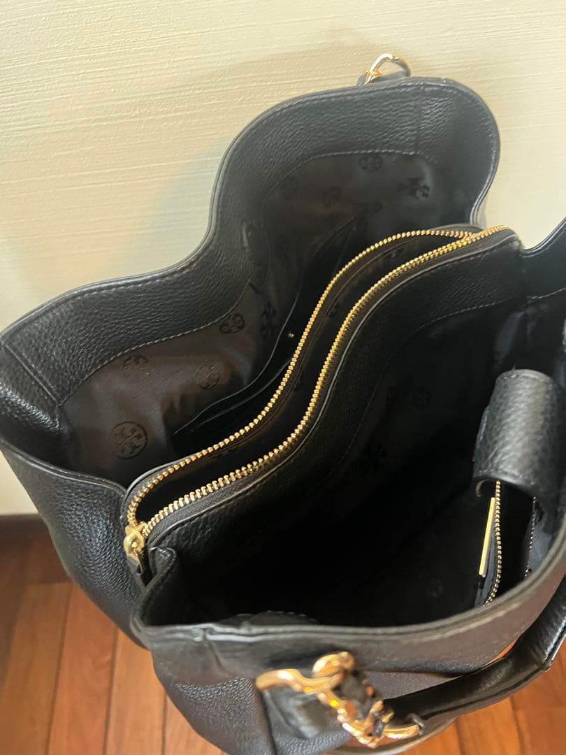 トリーバーチ　チェーントートバッグ