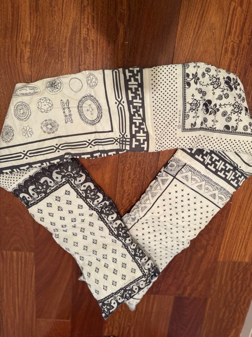 visvimダウンマフラー パンダナKOFU