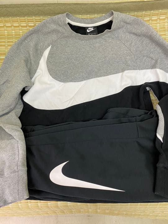 NIKE BIG SWOOSH 上下　スウェットパンツ　トレーナー