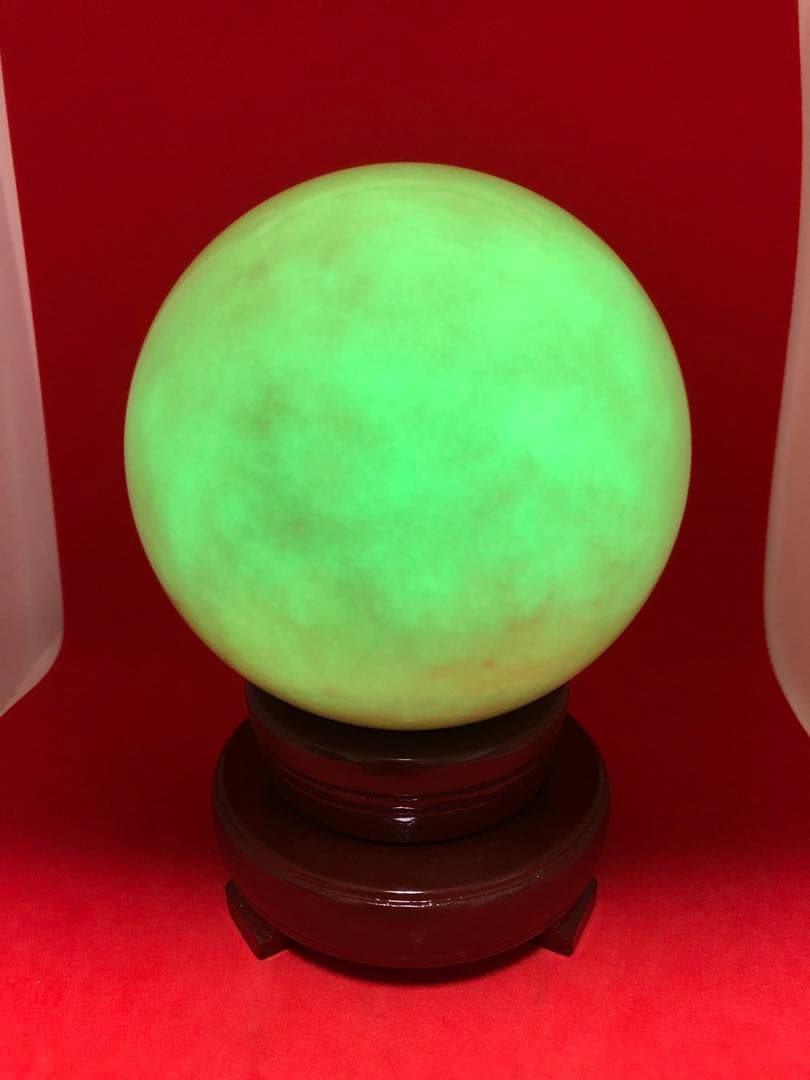 超綺麗不思議な緑夜光丸玉 10cm回転可能な木製の台座付き2075-1/4