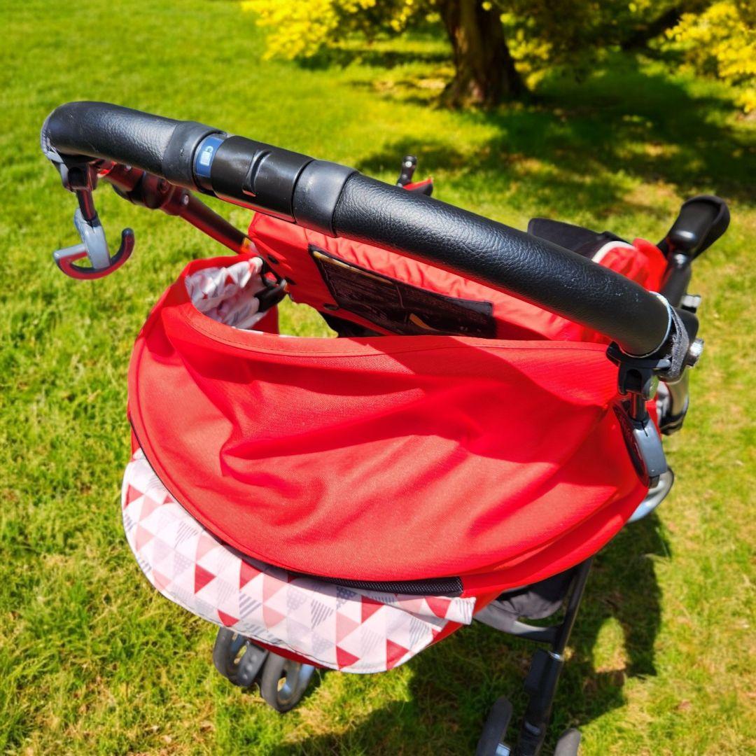 〈美品〉アップリカ ラクーナ ビッテ ソファークッション 赤 両体面 A型