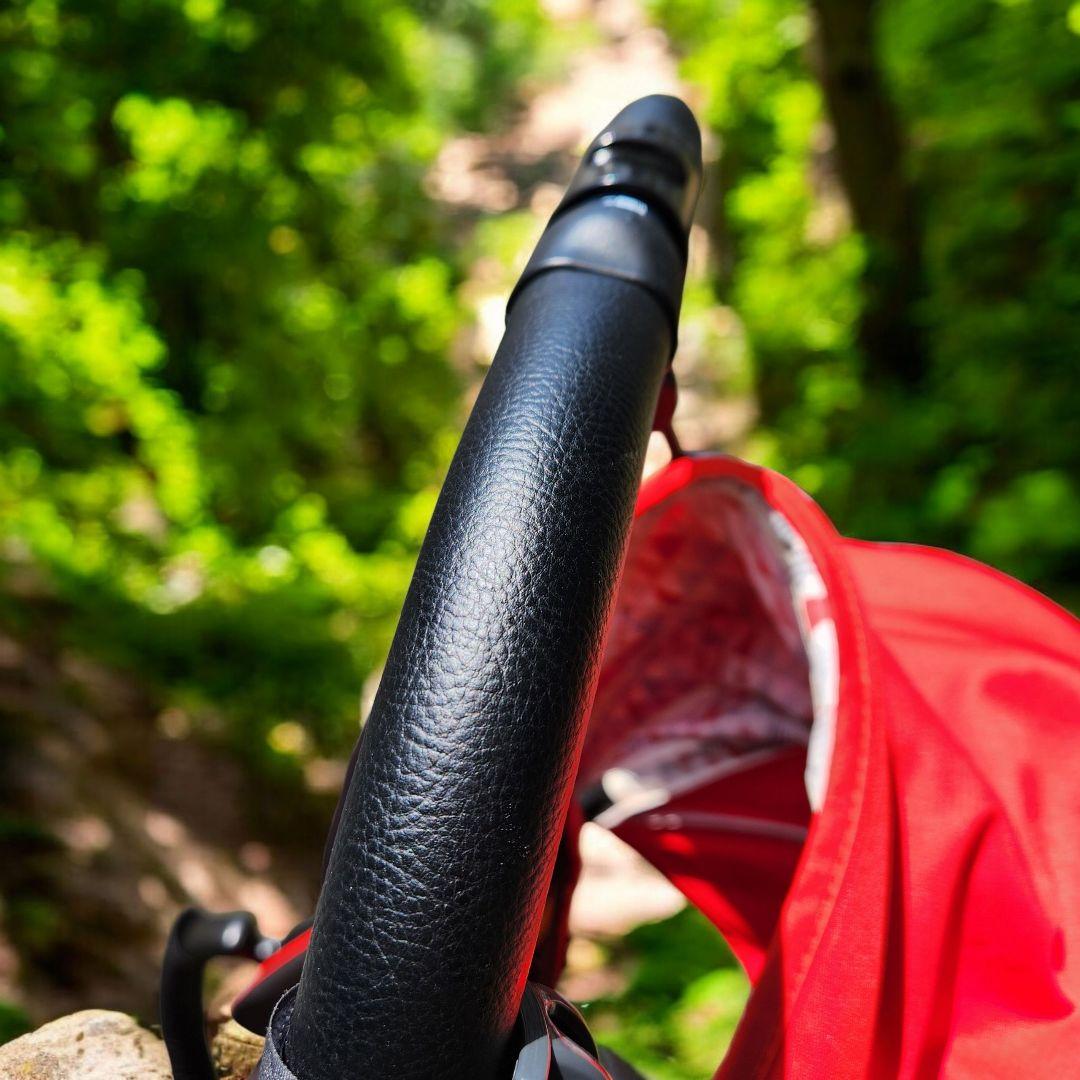 〈美品〉アップリカ ラクーナ ビッテ ソファークッション 赤 両体面 A型