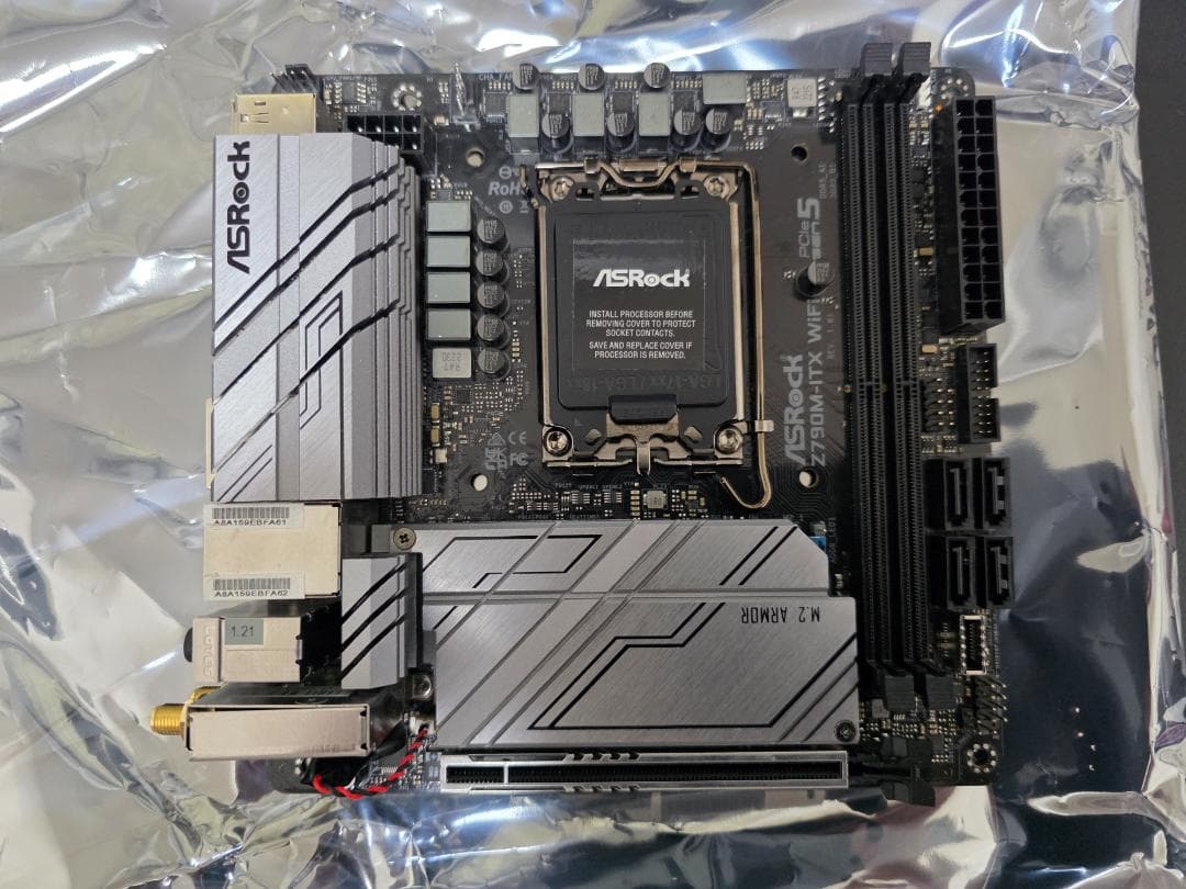 ASRock Z790M-ITX WiFi mini ITXマザーボード