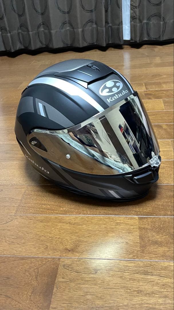 【新品同様】Kabuto AEROBLADE6 フルフェイス　※シールド付き