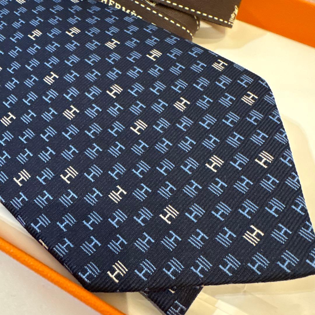 HERMES ネイビー Hロゴ ネクタイ