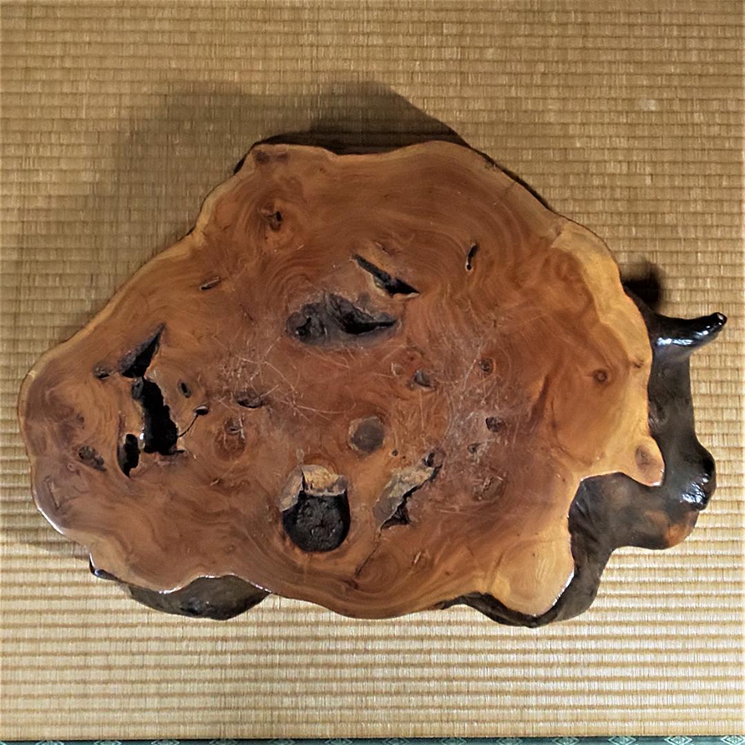 「木材の種類不明」一枚板　大型　飾り台　木星　花台　置物台　ディスプレイ