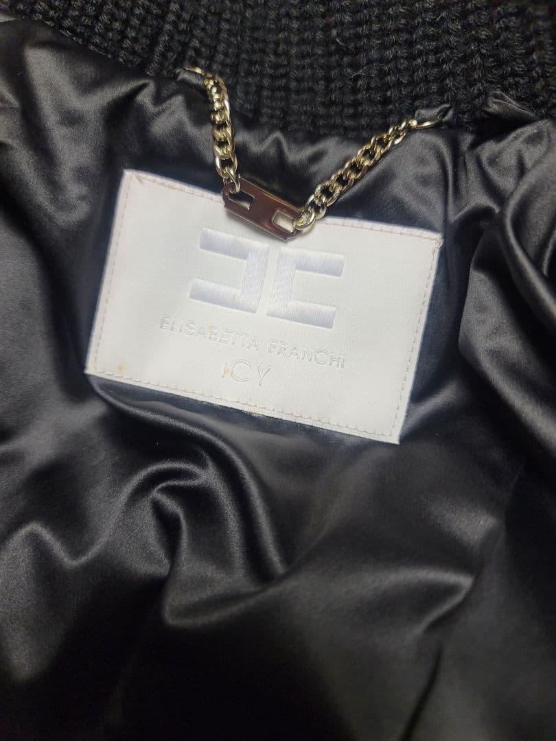 ELISABETTA FRANCHI エリザベッタフランキ 黒ダウンコート