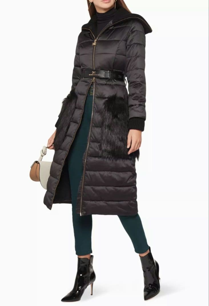 ELISABETTA FRANCHI エリザベッタフランキ 黒ダウンコート