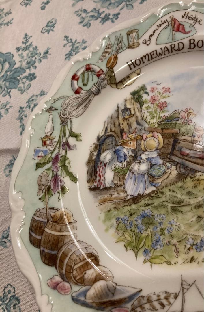 ブランブリーヘッジ　'WARD BOUND'  20㎝　プレート