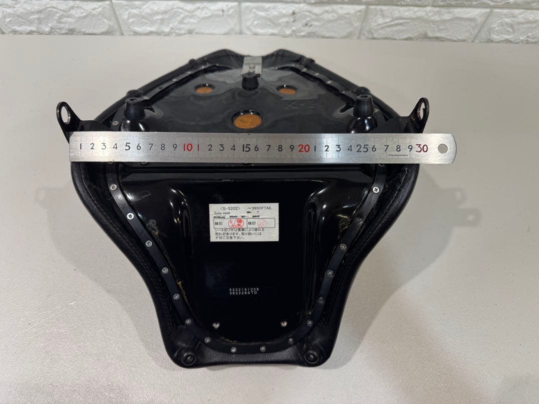 ソフテイル　K&H　タックロール　シート　FLST