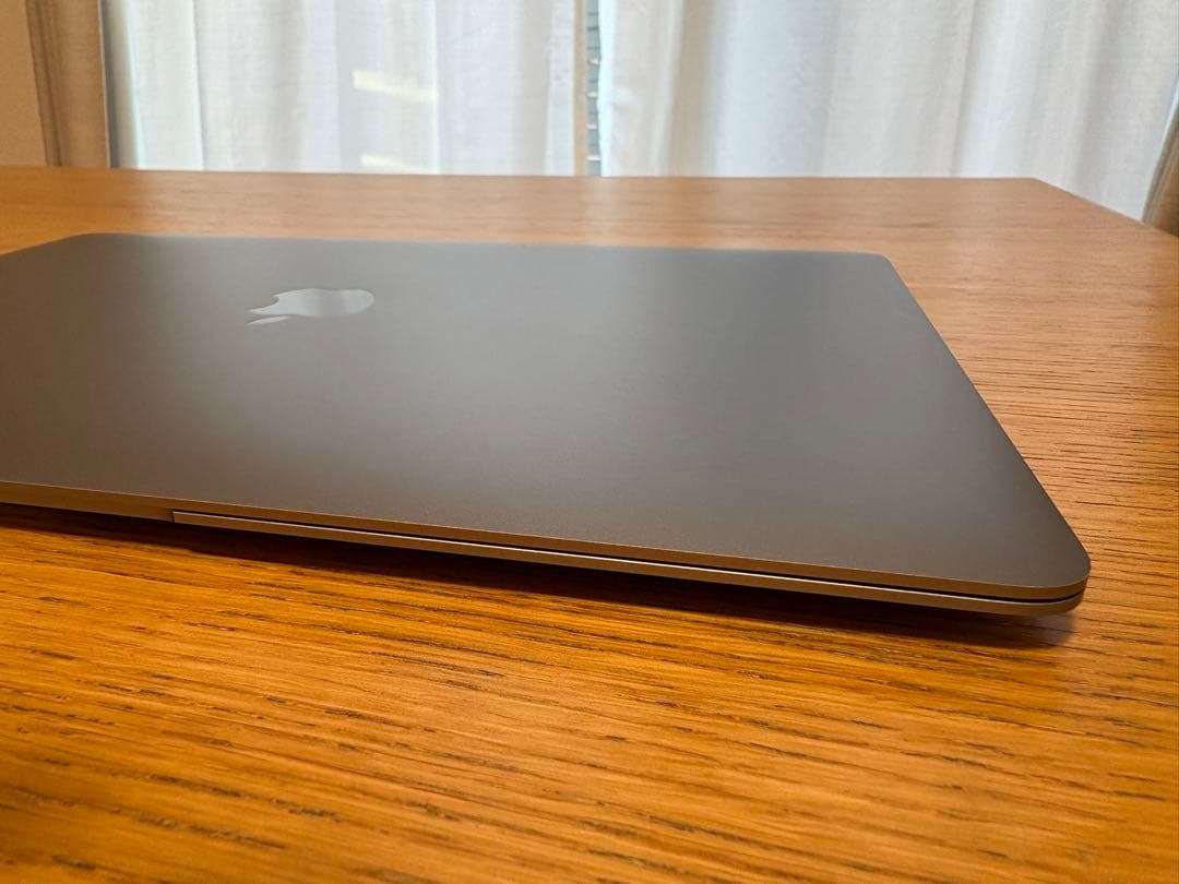 M1 Apple MacBook Air本体 8GM 256GB