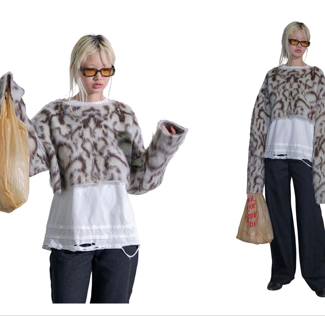 トップス PERVERZE Wide Knit Top and Scarf / White