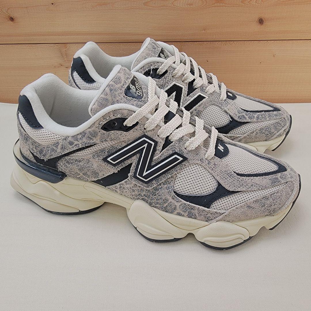 ニューバランス U9060SNA パイソン 22.5cm