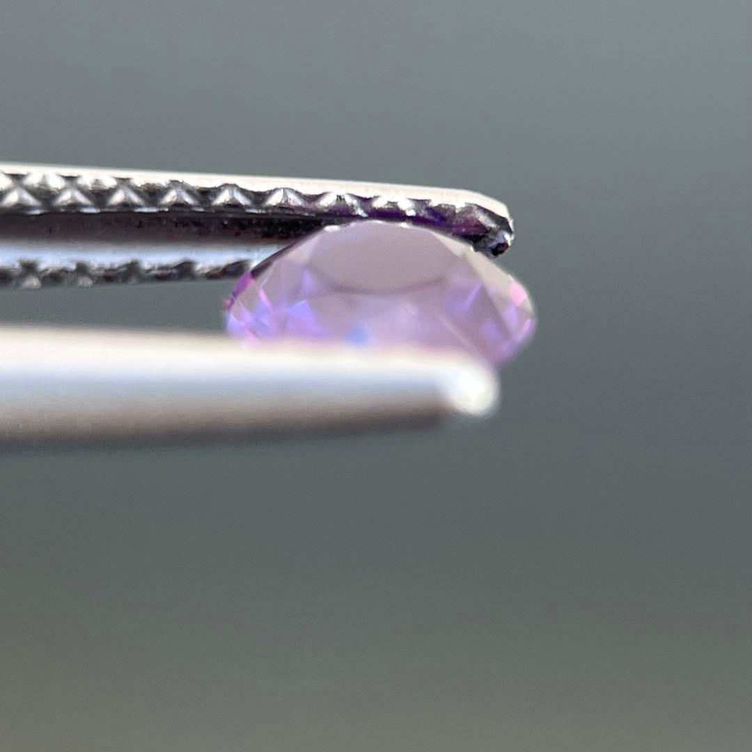 スリランカ産非加熱天然バイオレットサファイアルース