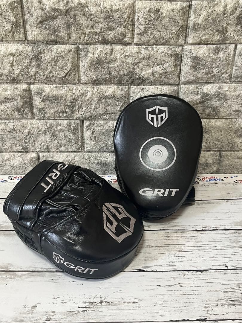 GRIT 本革　ブラック パンチングミット 新品