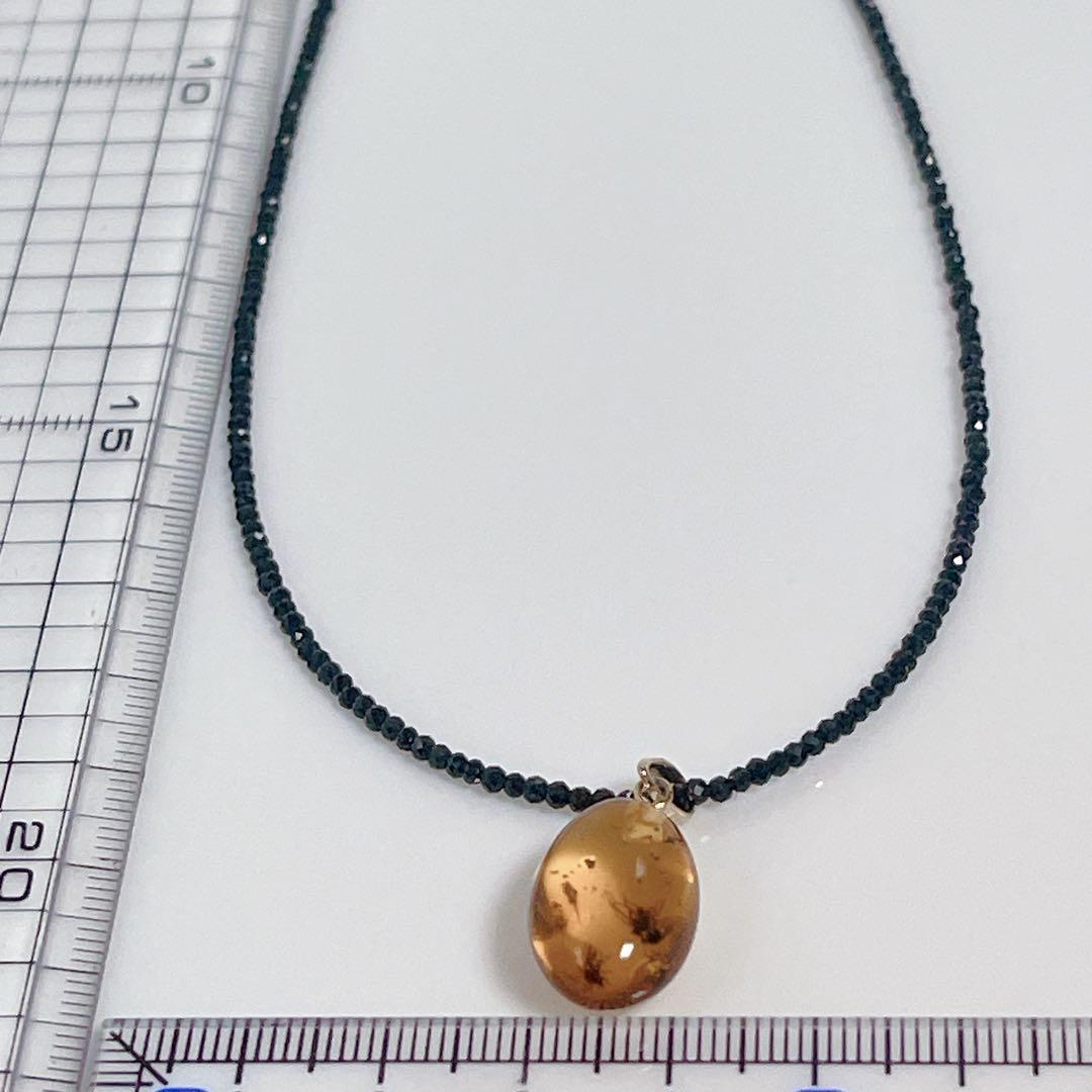 琥珀虫入りペンダントブラックスピネルネックレスNO25-2407