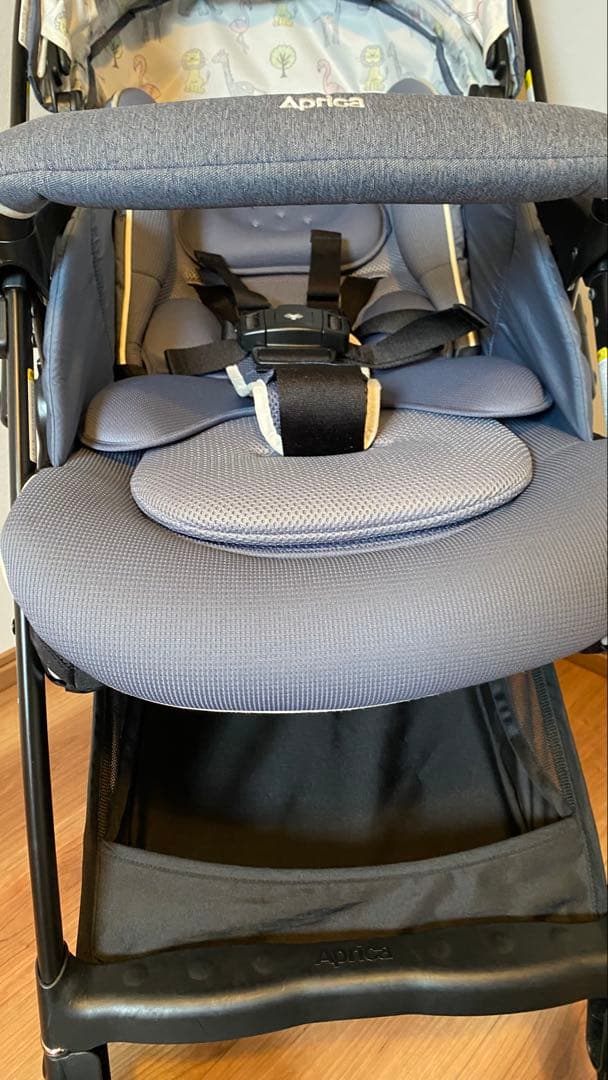 Aprica ラクーナビッテクッション　アカチャンホンポ限定