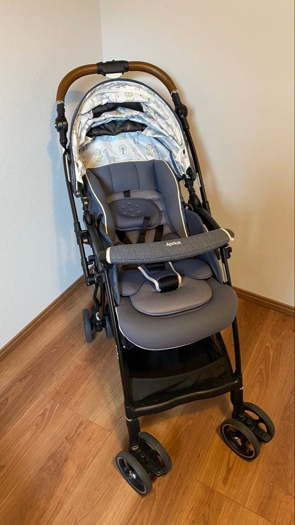 Aprica ラクーナビッテクッション　アカチャンホンポ限定