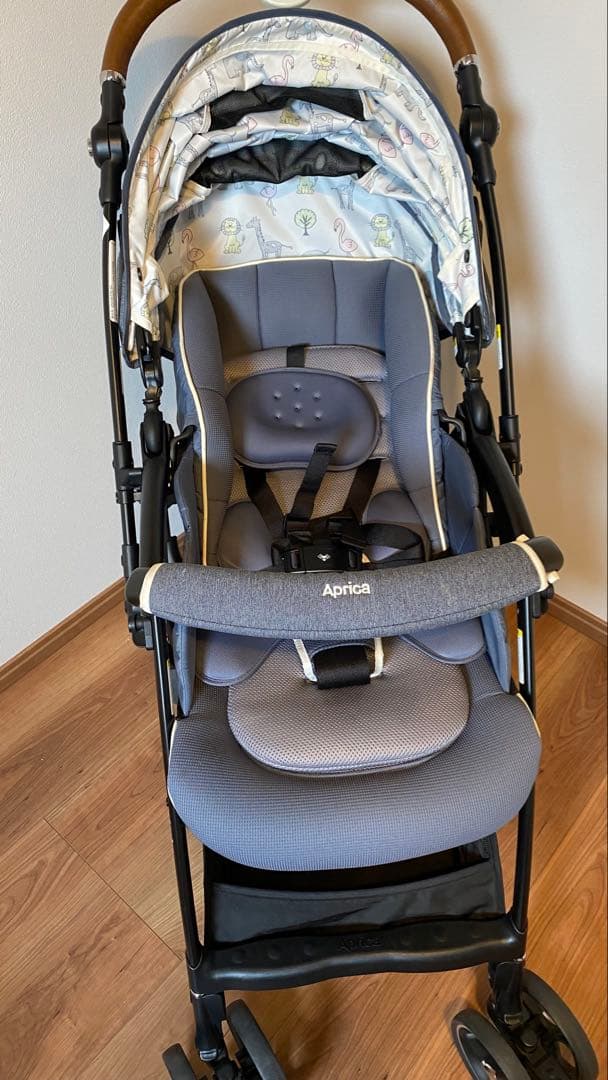 Aprica ラクーナビッテクッション　アカチャンホンポ限定