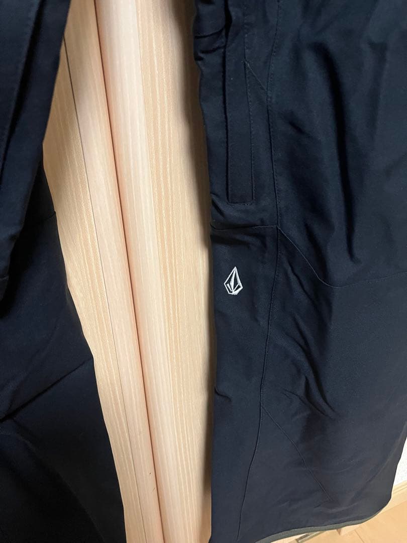 VOLCOM ブラックオーバーオール