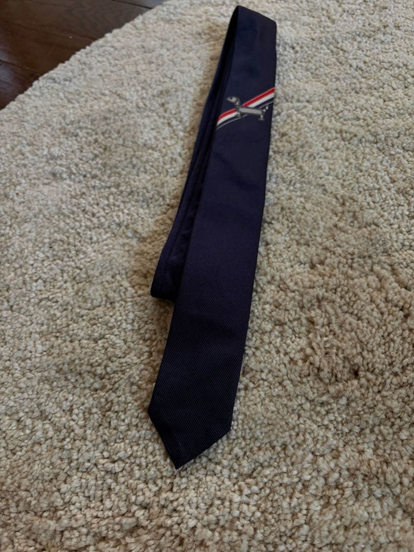 トムブラウンTHOM BROWNEトリコシルクナローネクタイ紺